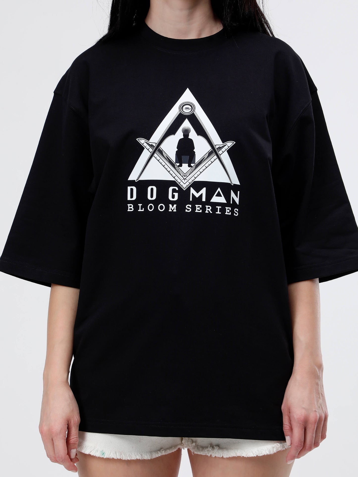 BLOOM SERIES(BTB05)-BLACK OVERSIZED UNISEX TSHIRT