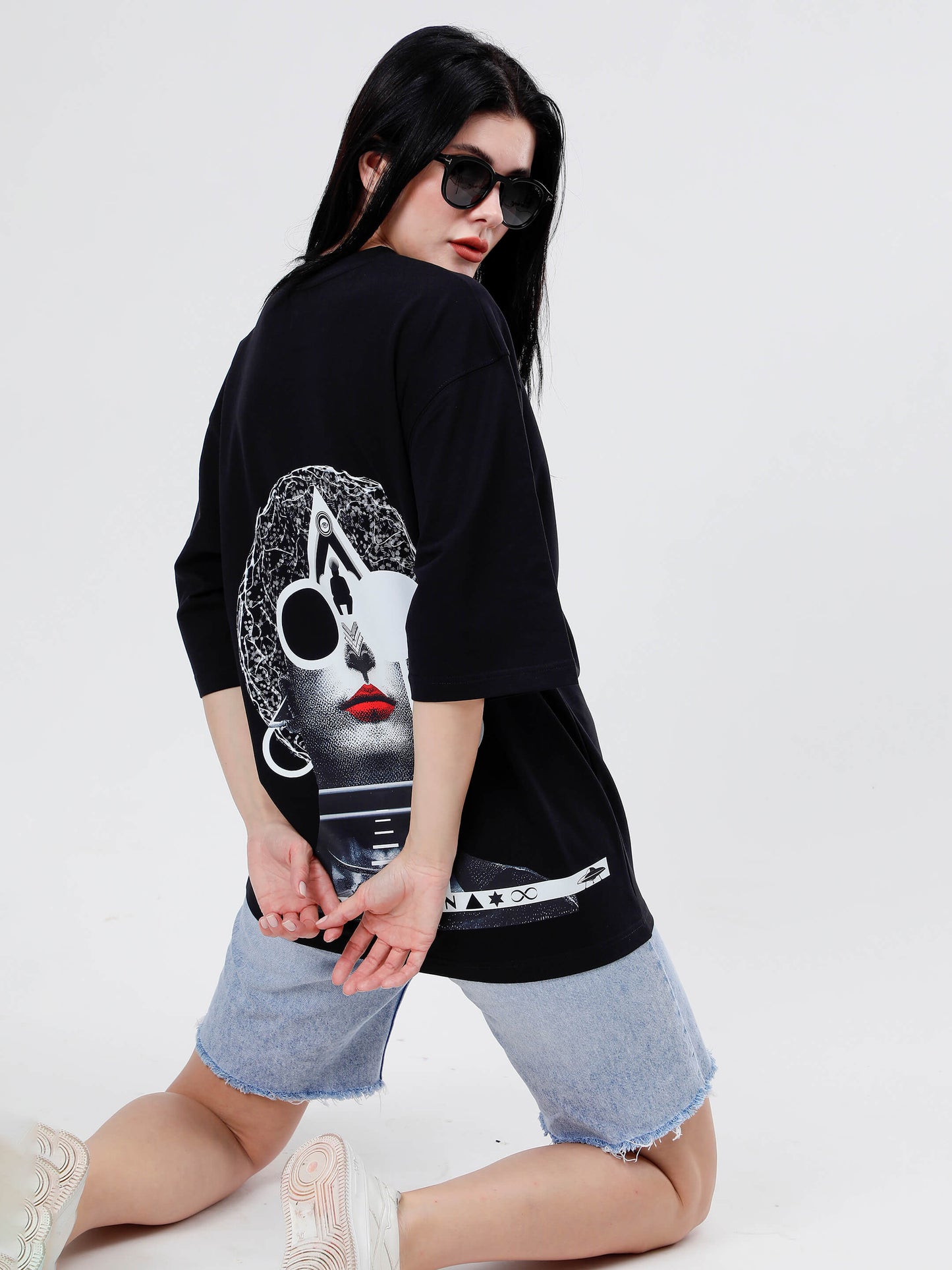 ALPHA SERIES(ATB10) -BLACK OVERSIZED UNISEX TSHIRT