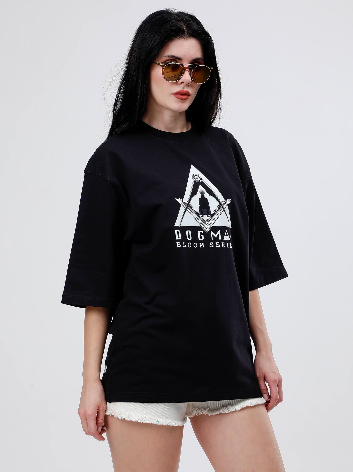 BLOOM SERIES(BTB05)-BLACK OVERSIZED UNISEX TSHIRT