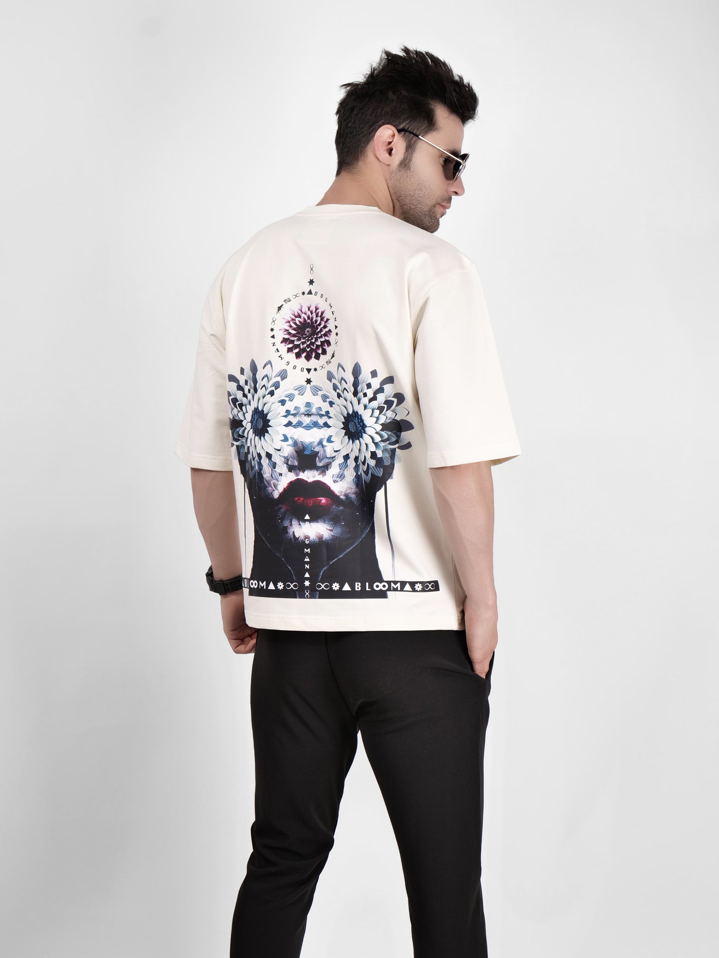 BLOOM SERIES(BTC05)-CREAM OVERSIZED UNISEX TSHIRT