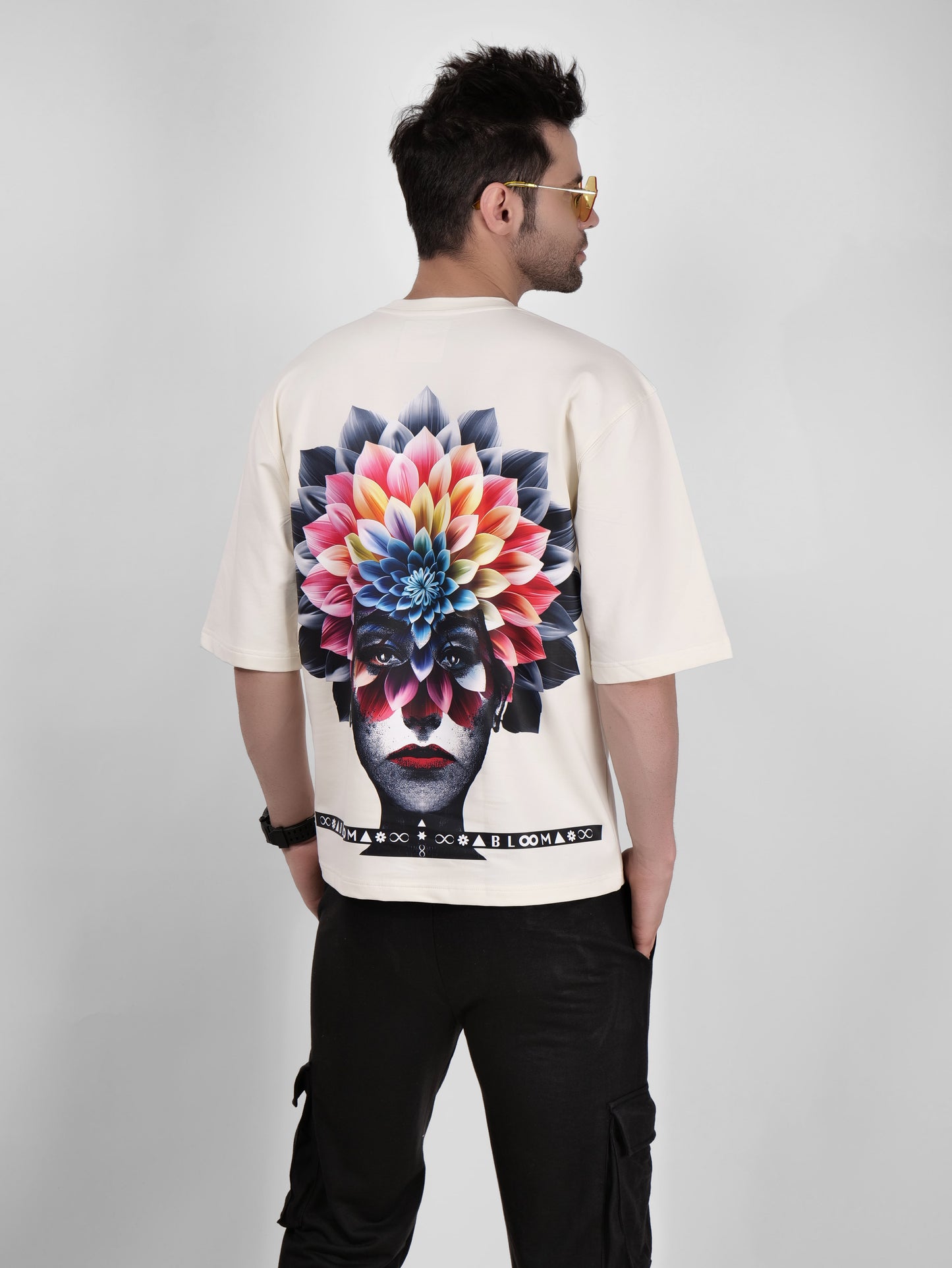 BLOOM SERIES(BTC07)-CREAM OVERSIZED UNISEX TSHIRT
