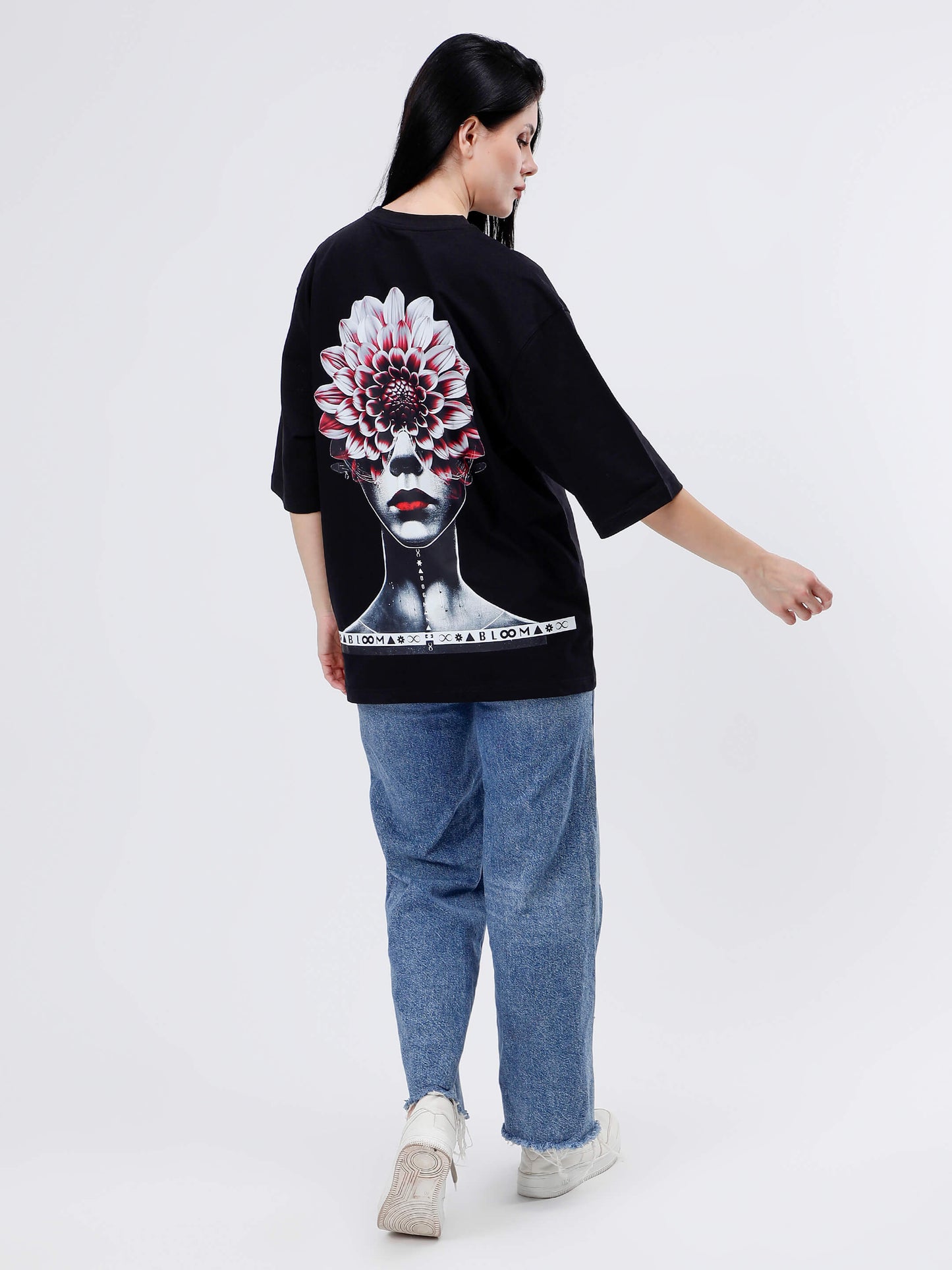 BLOOM SERIES(BTB03)-BLACK OVERSIZED UNISEX TSHIRT
