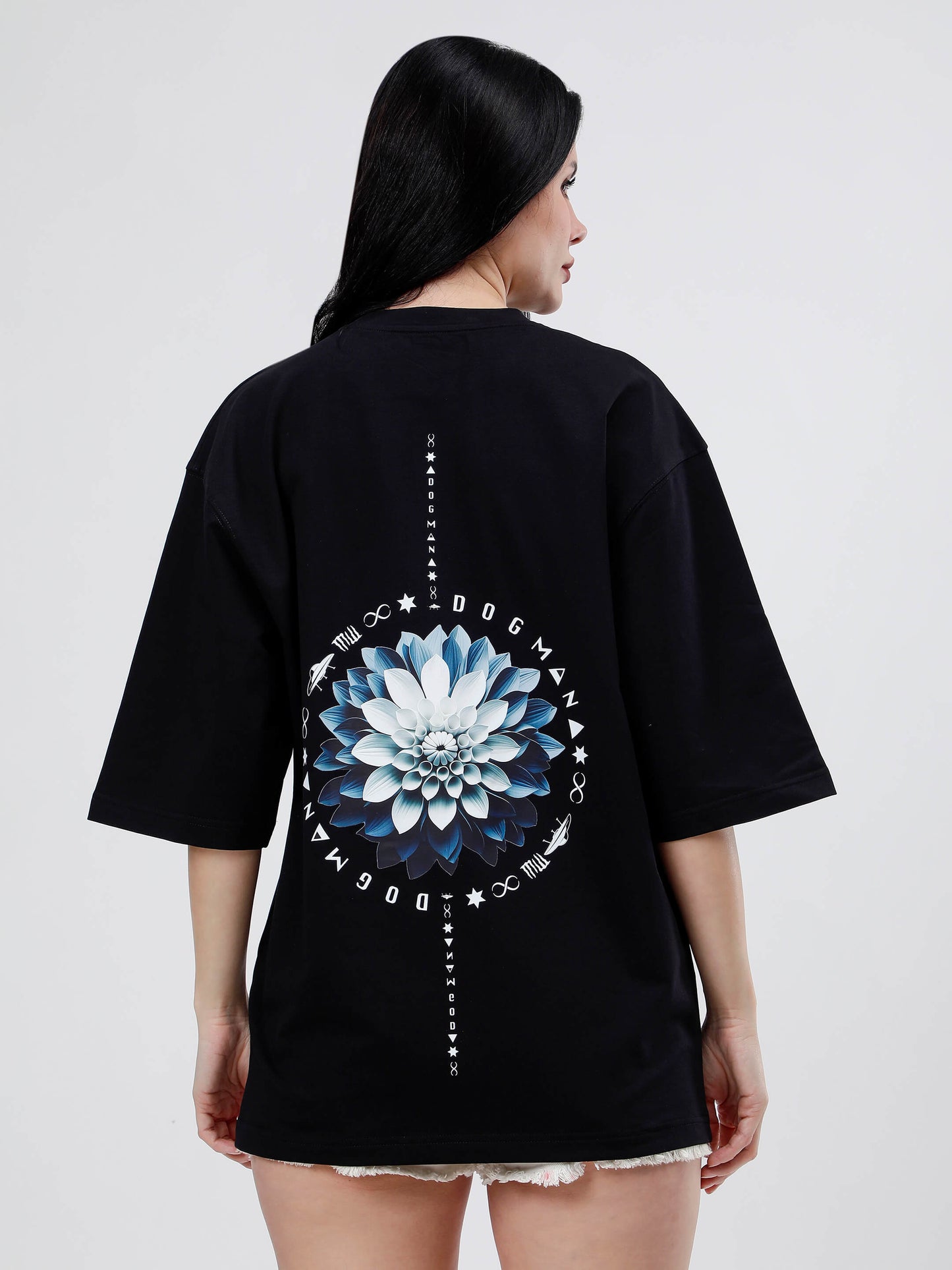 BLOOM SERIES(BTB02)-BLACK OVERSIZED UNISEX TSHIRT