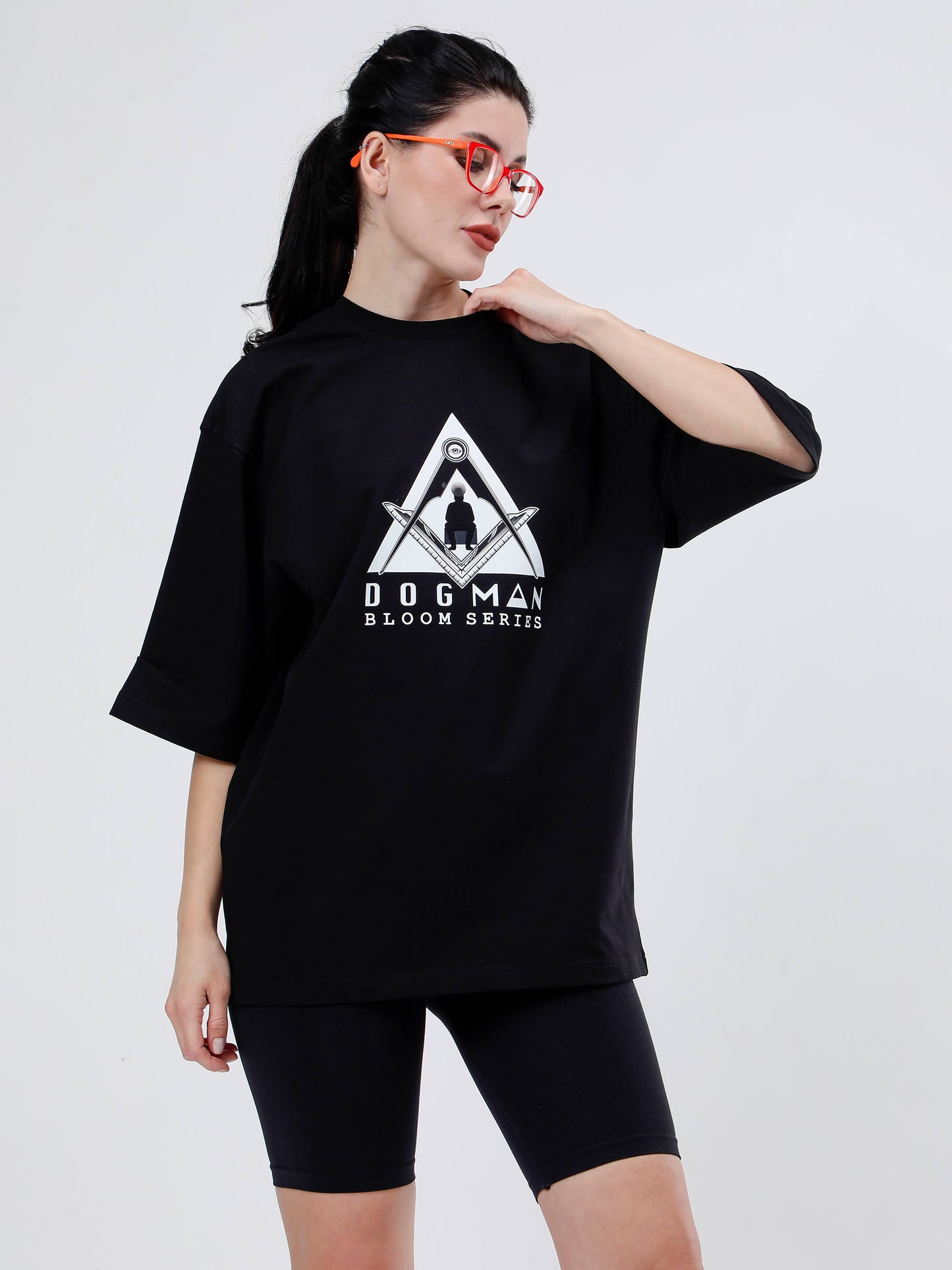 BLOOM SERIES(BTB04)-BLACK OVERSIZED UNISEX TSHIRT